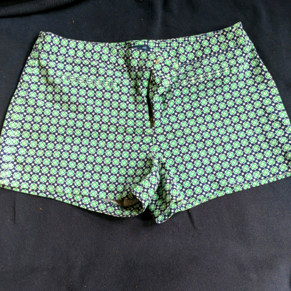 Patterned shorts